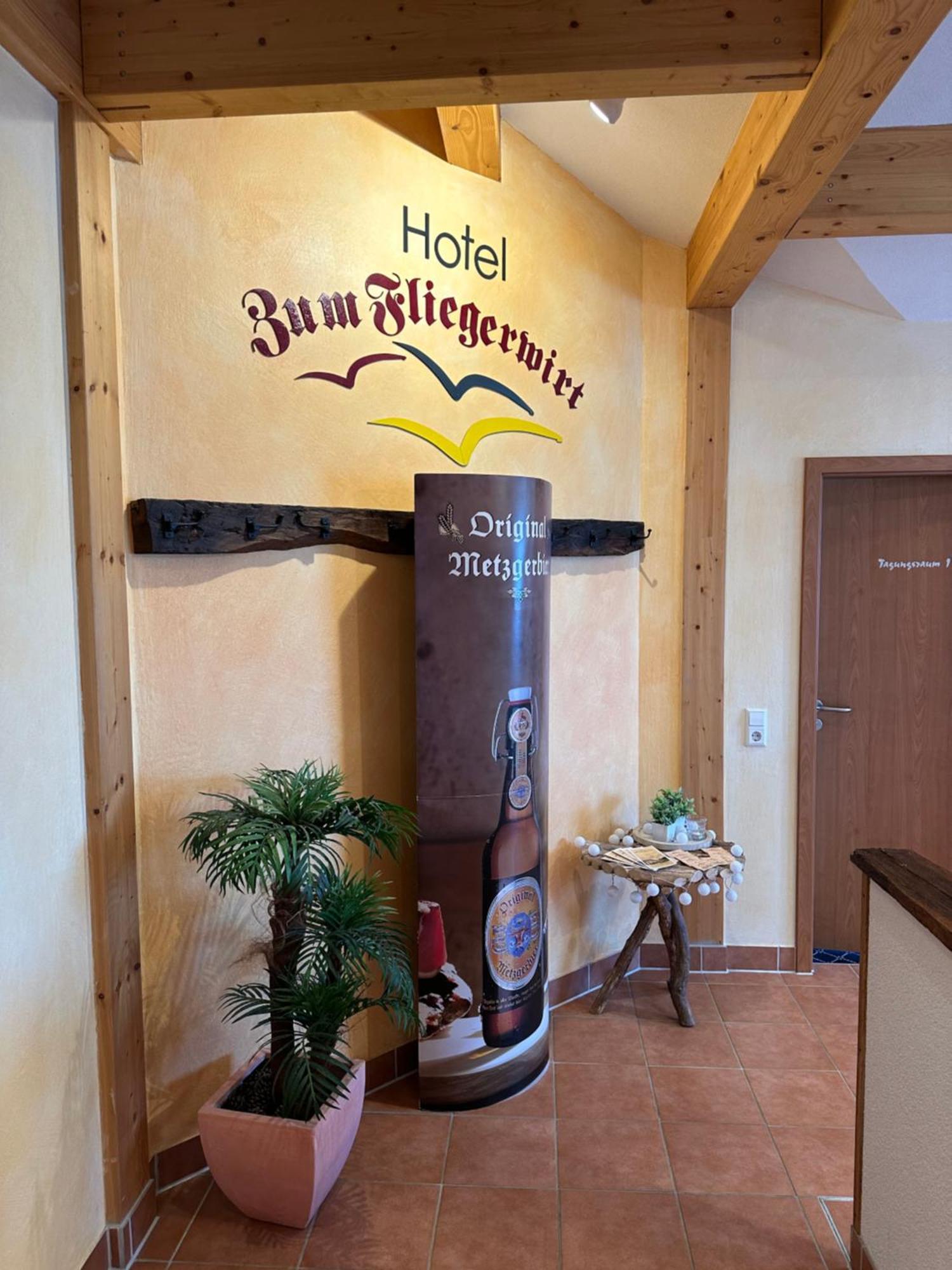 Hotel Zum Fliegerwirt Mengen Exterior photo